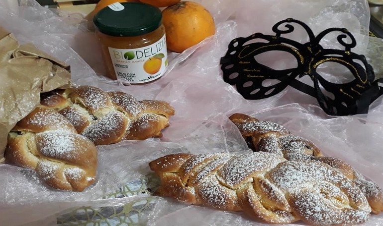 Treccine stuffed with Bitter Orange