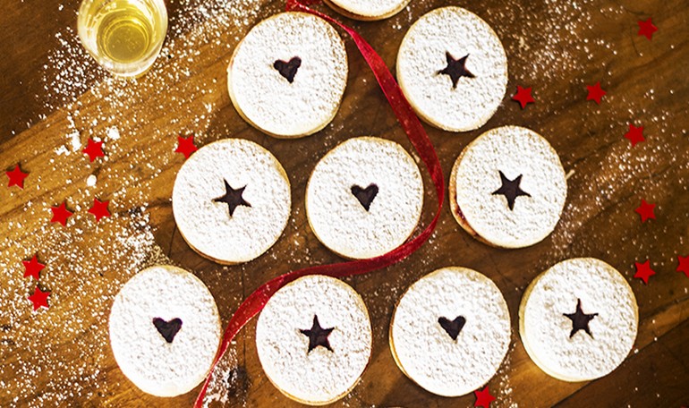 Linzer cookies