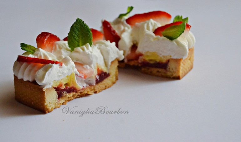 Crostata alle fragole menta e lime