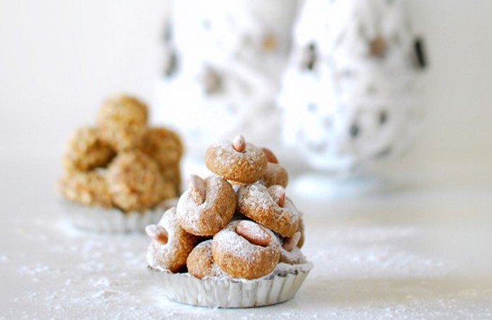 Paste di mandorla (Typical Sicilian Pastries) with hazelnuts
