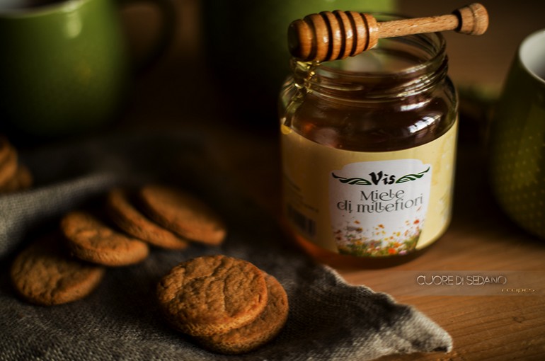 Biscotti integrali al miele