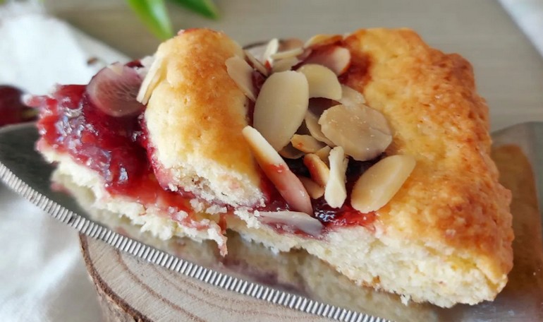 Crostata morbida di ciliegie