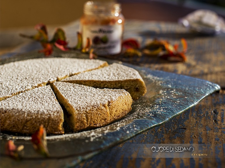 Tart with figs jam